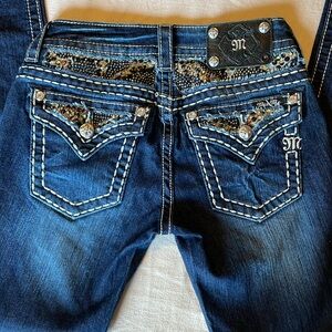 NWOT- MissMe Skinny Jeans